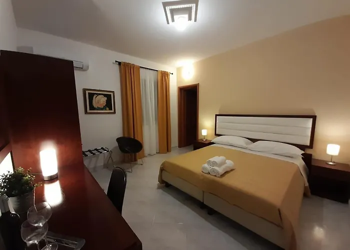 Siracusa Breakfast & Rooms